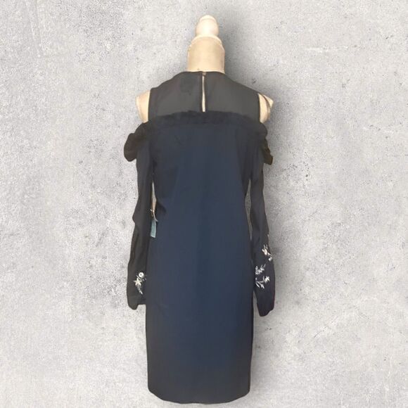 CeCE| NWT Women’s Cold Shoulder Dress w/ Embroidered Sleeves Size 6 Retail $116 - Picture 9 of 11